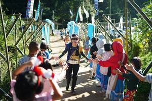 BIB: 2311
                            <button type="button" onclick="openModal(19042624)" class="btn btn-primary btn-sm float-right btn-popup" data-toggle="modal" data-target=".modal-high-quality">
                        <i class="fas fa-shopping-cart"></i> Add to Cart
                    </button>
                                            <button type="button" onclick="isThisMe(19042624, true)" class="btn btn-success btn-sm float-right btn-popup btn-isme hidden" data-toggle="tooltip" data-placement="bottom" title="นี่คือรูปของคุณใช่ไหม คลิกที่นี่เพื่อเอาเข้าอัลบั้ม">
                        <i class="fas fa-plus"></i> Add to album
                    </button>
                    <button type="button" onclick="isThisMe(19042624, false)" class="btn btn-warning btn-sm float-right btn-popup btn-isnotme hidden">
                        <i class="fas fa-ban"></i> Remove from album
                    </button>